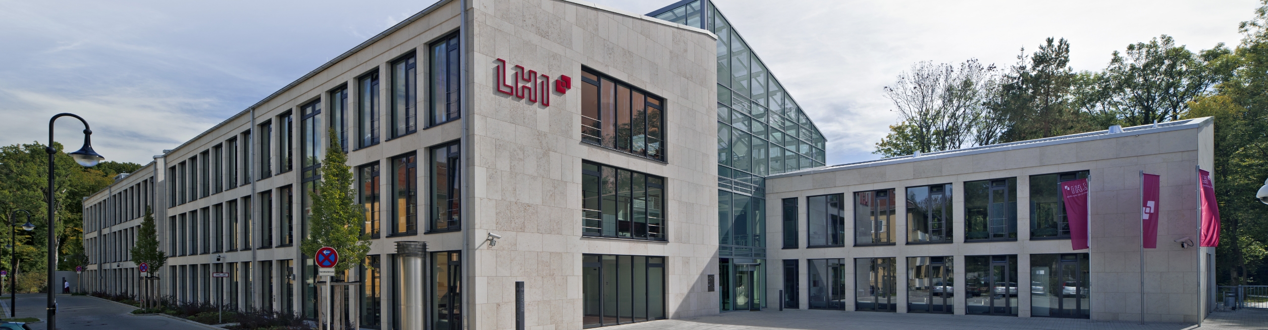 LHI Leasing GmbH - Die LHI Gruppe. Bild zeigt das Gebäude der LHI Leasing GmbH von außen.